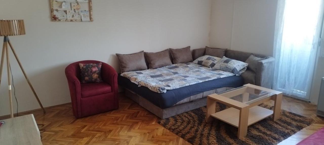 Apartman Lena Aranđelovac Exterior foto